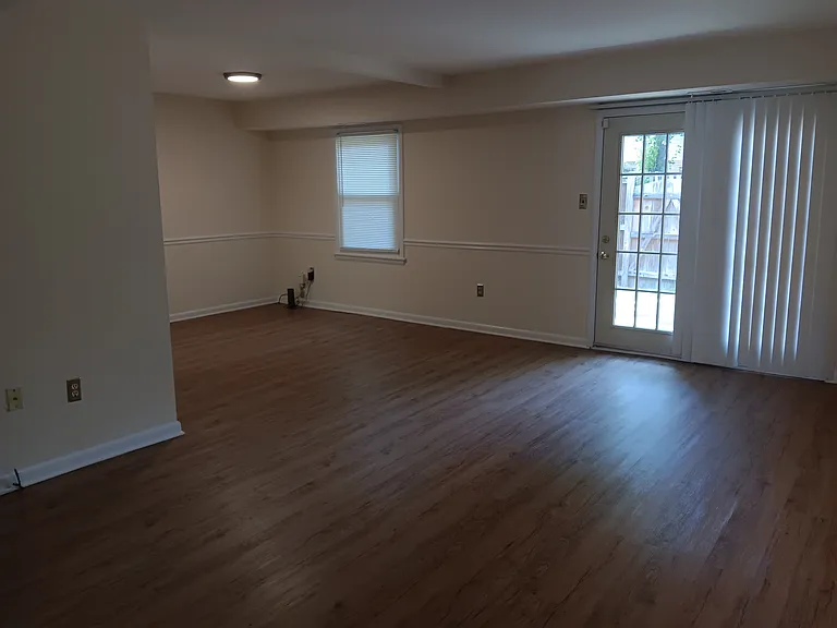 10819 Bucknell Dr — Photo 15