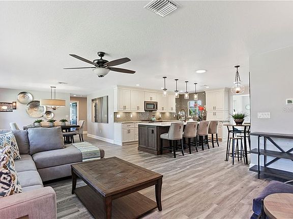 5th image of 3033 Brandywine Dr