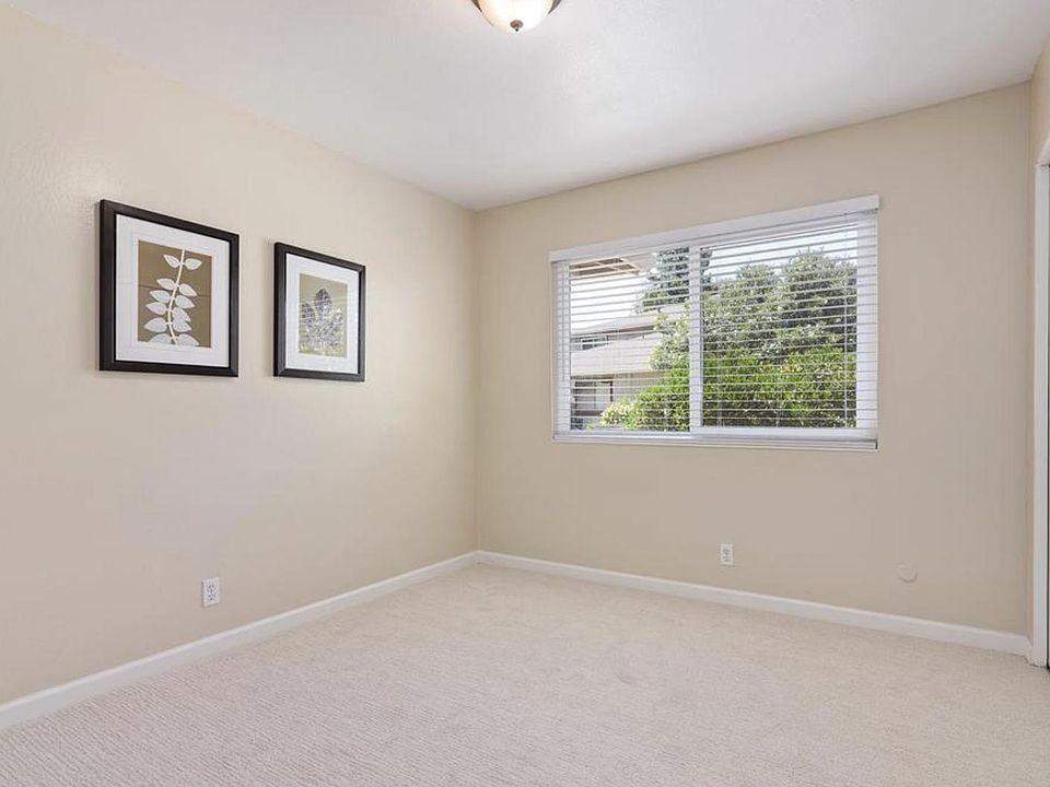 1st image of 1076 Mohr Ln APT A