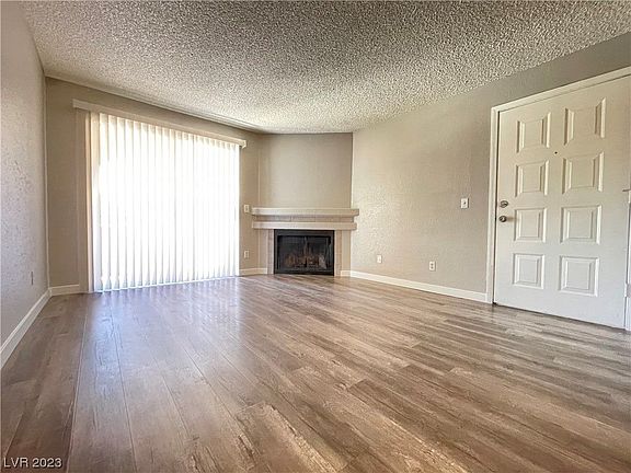 3rd image of 230 Mission Newport Ln APT 204