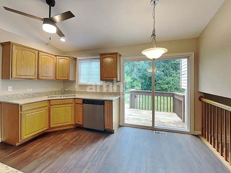 3612 Fawn Ln — Photo 6