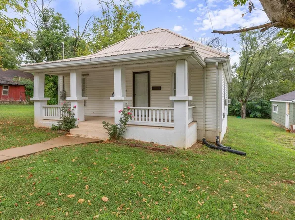 416 Reuter St, Park Hills, MO 63601