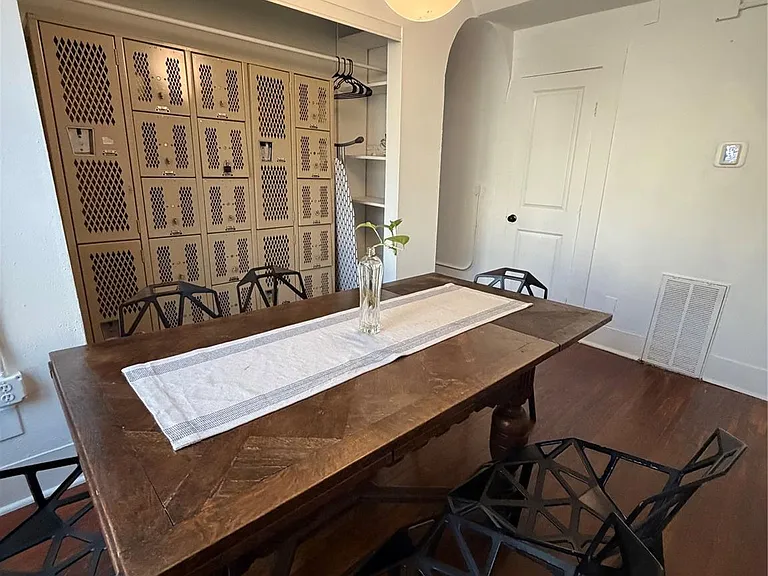 402 Hyde Park Blvd #1 — Photo 12