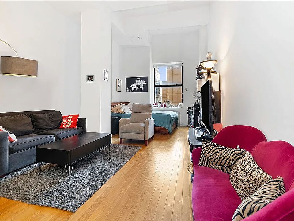1st image of 99 John St APT 1205