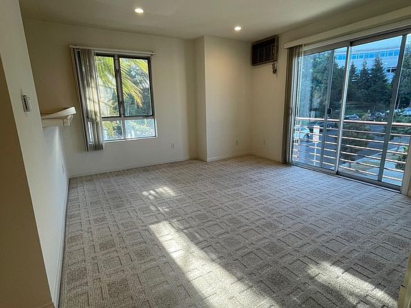 2nd image of 1347 23rd St APT 201