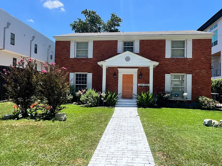 2918 Raleigh St — Photo 5
