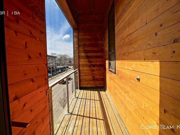 2nd image of 662 E 63rd St #304