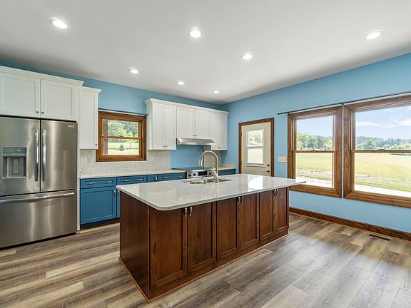 3rd image of 170 Orrick Ln