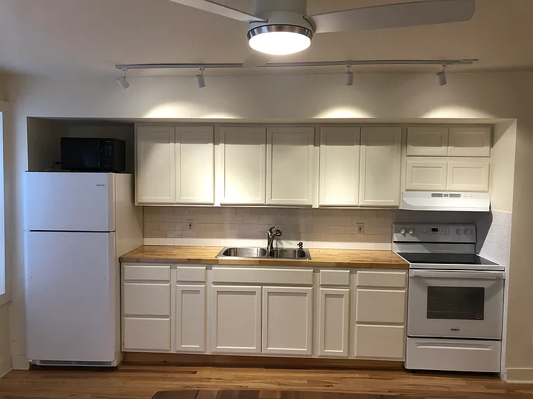 15 Prospect St — Photo 2