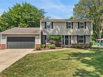 5687 Falkirk Rd, Lyndhurst, OH, 44124