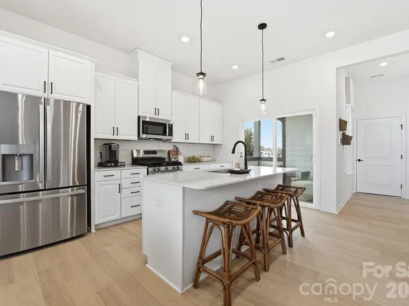 402 Silver Spur Aly, Indian Trail, NC 28079