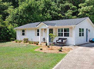 223 Woodglen Dr, Woodstock, GA 30188