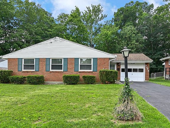 2nd image of 7075 Olentangy Ln
