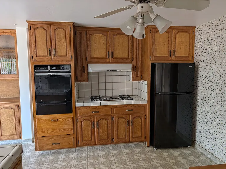 7262 S Cedar Ave — Photo 3