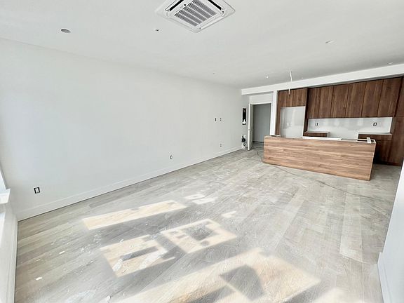 4th image of 1801 N 2nd St #304