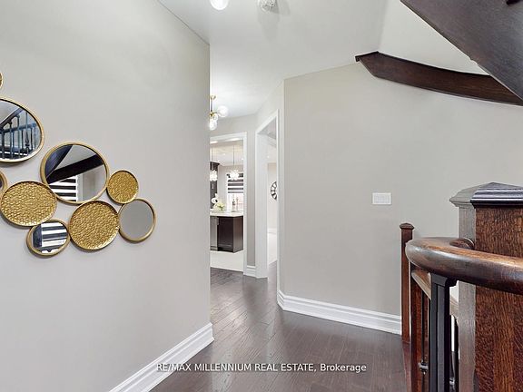 5th image of 51 Kincardine St