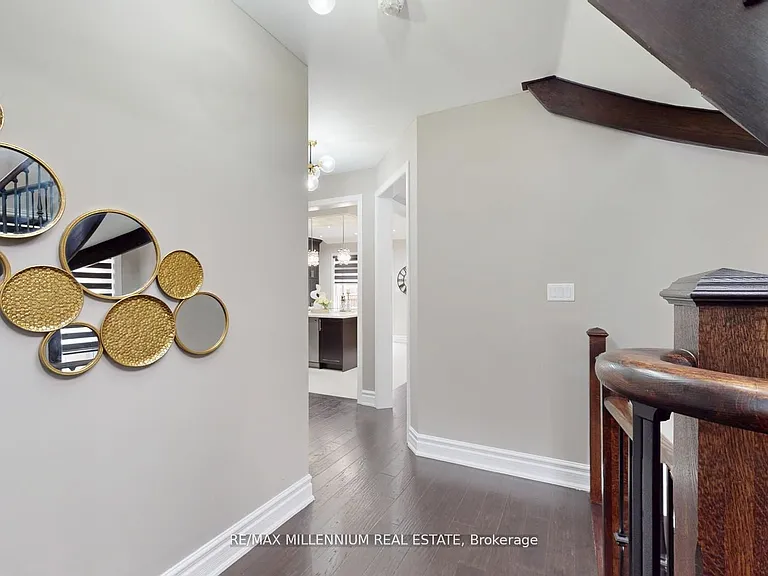 51 Kincardine St — Photo 5