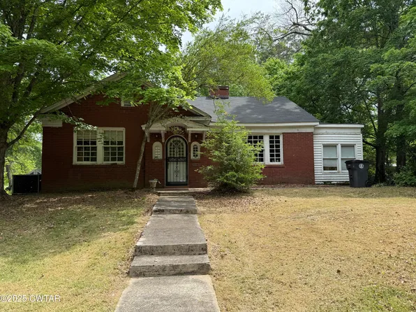 524 N Main St, Bolivar, TN 38008