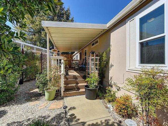 5th image of 80 Primrose Ave