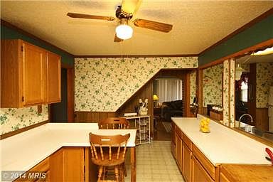 2nd image of 1619 Pleasantville Dr