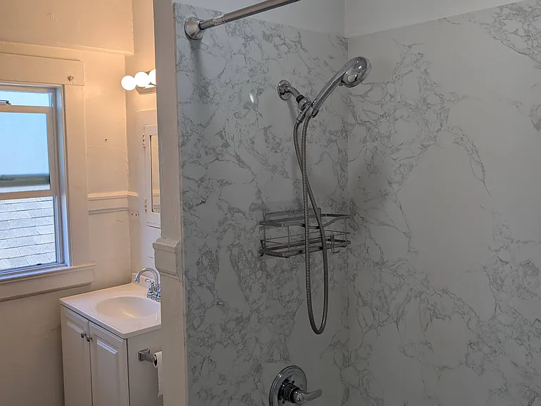 403 Green St #2 — Photo 6