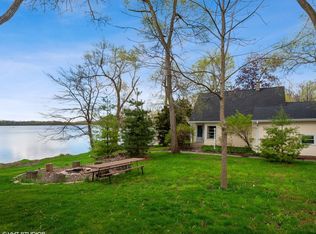 21625 W Lake Ave, Lake Villa, IL 60046