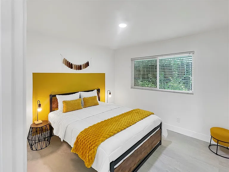 54905 Avenida Diaz — Photo 9