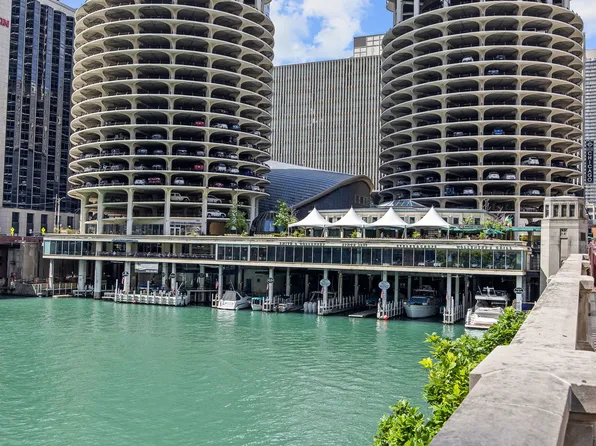 300 N State St APT 5618, Chicago, IL 60610
