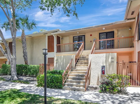 3939 NE 5th Avenue #B202, Boca Raton, FL 33431
