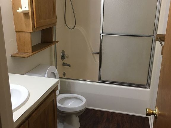 3rd image of 1629 & 1631 W Maine St #1631
