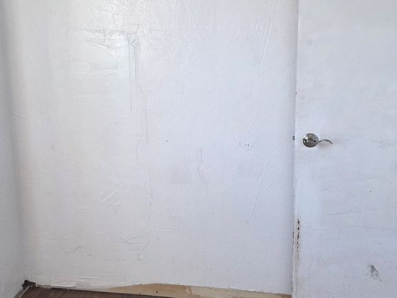 5th image of 520 E Fremont Ave #C