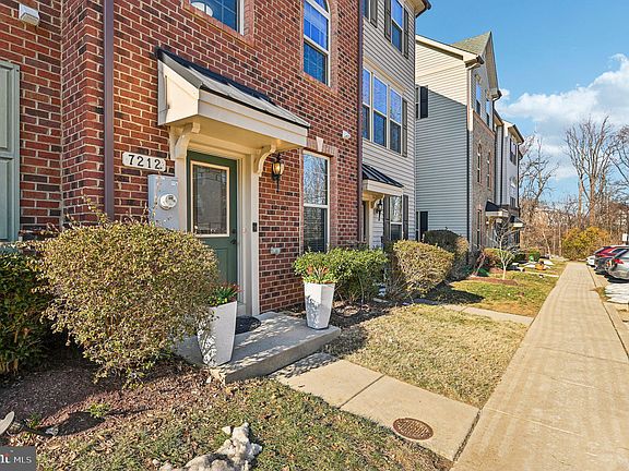 3rd image of 7212 Winding Hills Dr