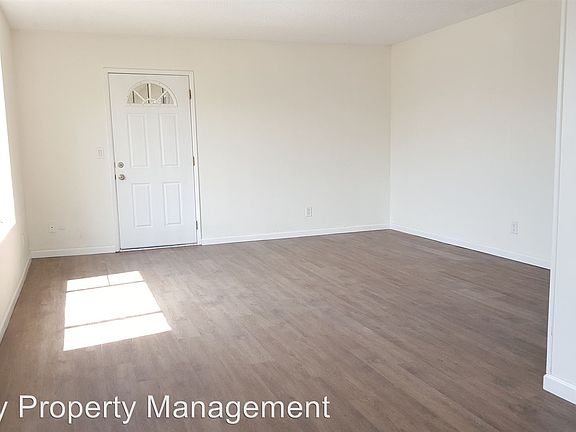 2nd image of 4078 Louisiana St APT 05