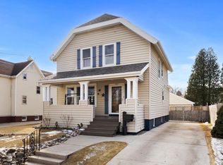 1821 New York Ave, Manitowoc, WI 54220