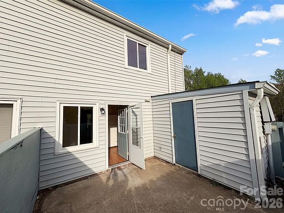 5th image of 1911 Smoke Ridge Ct APT 1