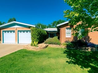 1825 Morningside Dr NE, Albuquerque, NM 87110