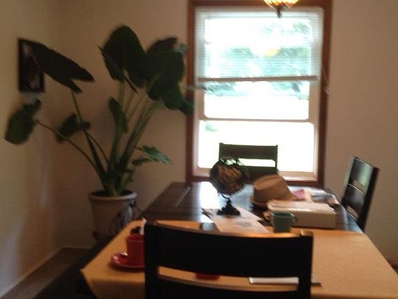 4th image of 23004 Weymouth Ln