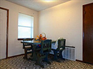 4th image of 1219 Pond Creek Dr