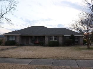 2242 Cannonball Dr, Montgomery, AL 36116