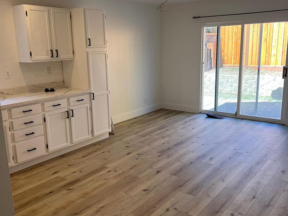 4th image of 530 Cockspur Ct