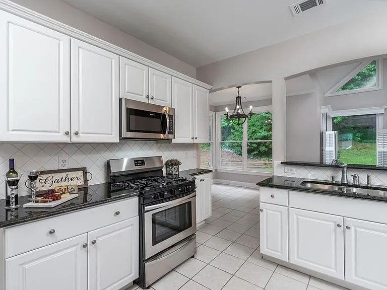 802 Satin Wood Pl — Photo 18