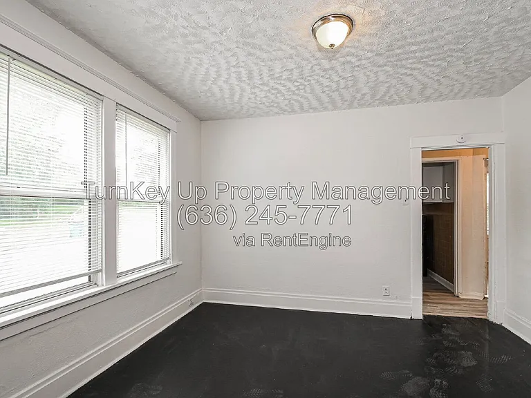6997 Edison Ave — Photo 8