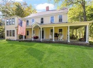 1389 Hope St, Bristol, RI 02809