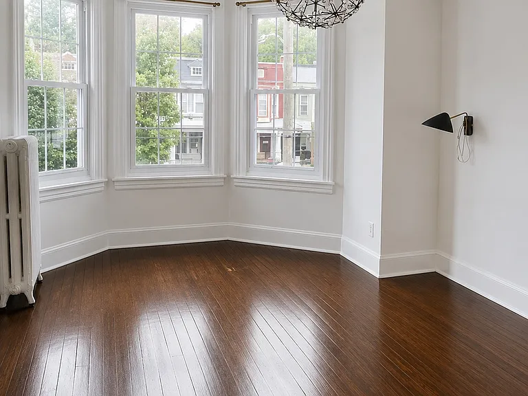 4921 Pulaski Ave — Photo 35