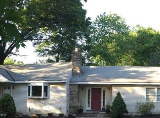 14 Hunters Ln, Sparta, NJ 07871