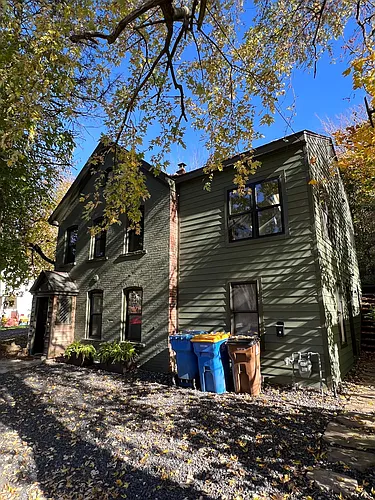142 3rd Ave #2 Photo 1