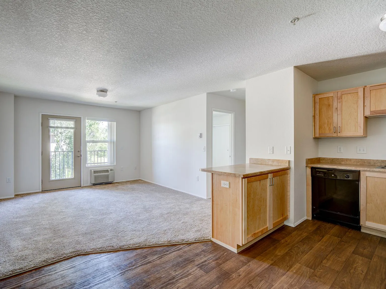 Boulder Pointe — Photo 1