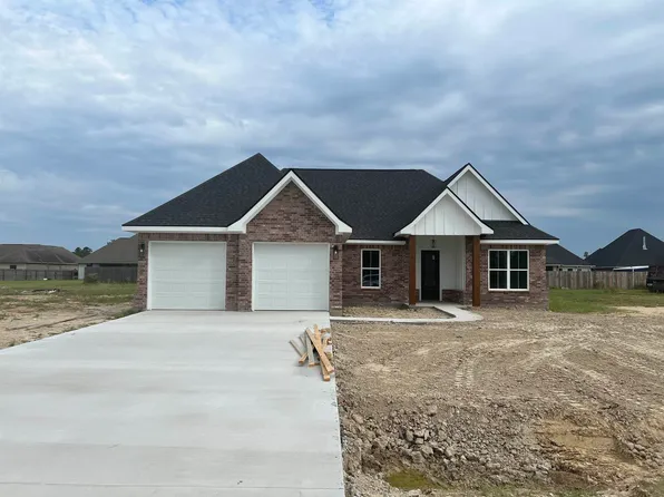 1450 Rivers Ct, Lake Charles, LA 70611