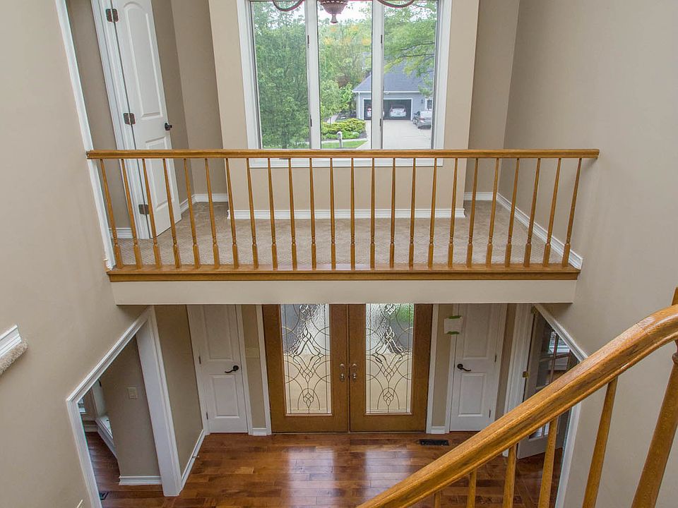 1st image of 10580 Tudor Cir