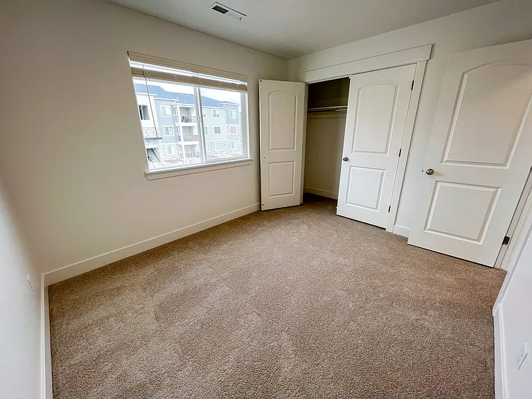1496 N Sage Dr — Photo 13